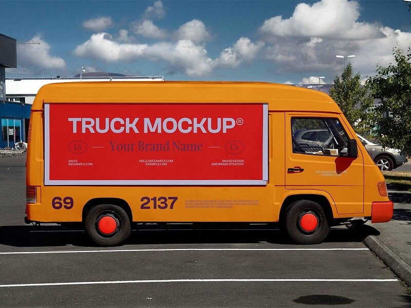 Free Food Truck Van Mockup PSD
