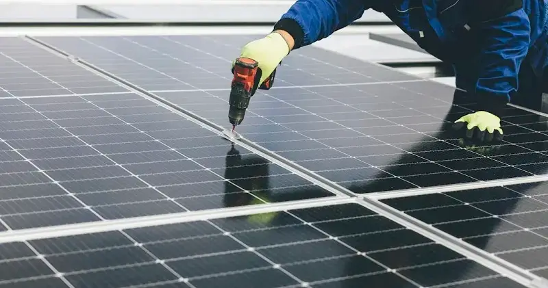 Benefits of Professional Solar Panel Roofing Installation